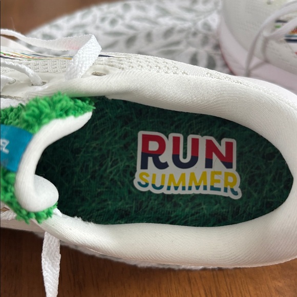 Ladies Brooks Revel 6 sneakers - Picture 8 of 9